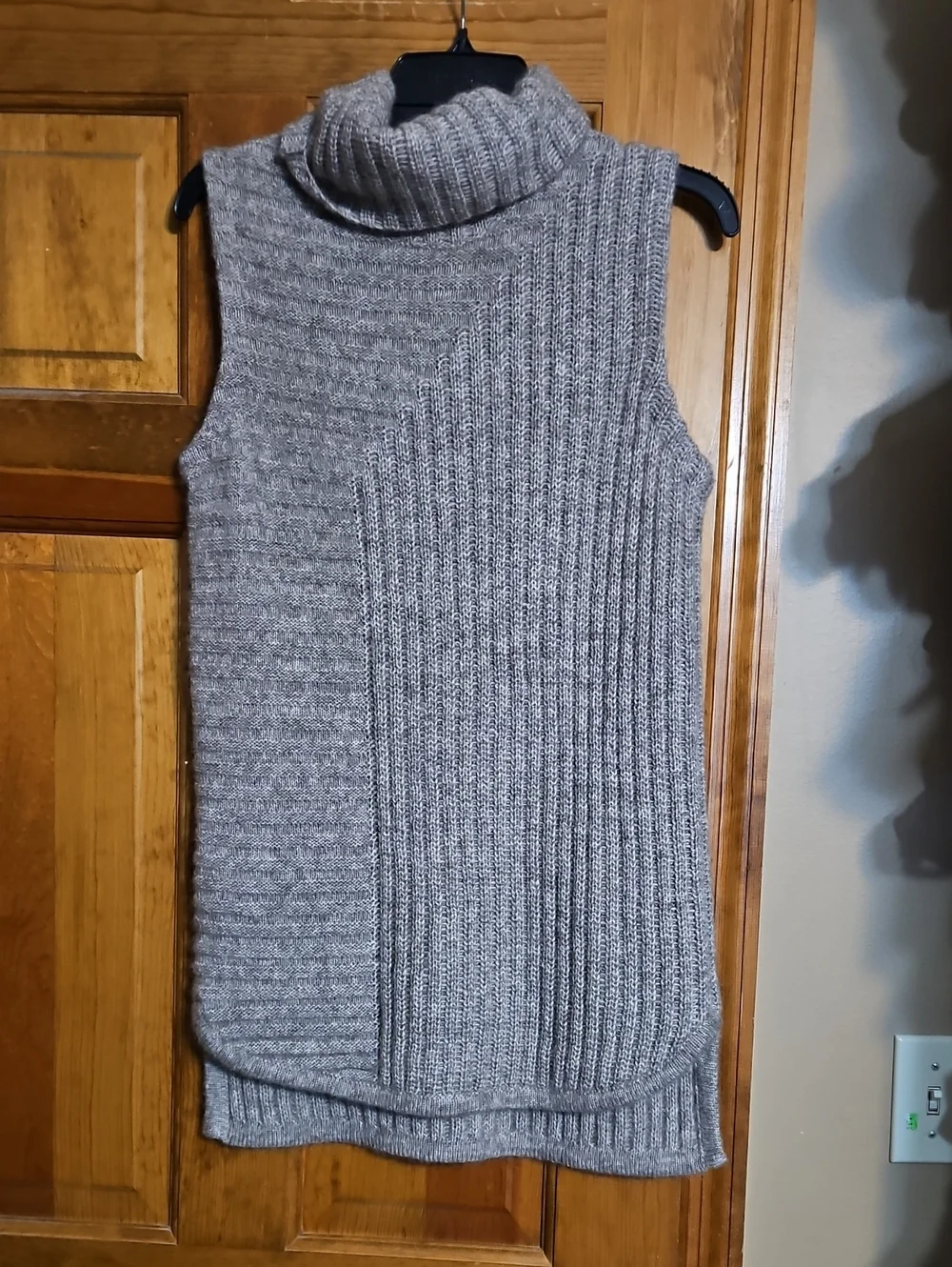 Therory Beylor T Yak Mohair Wool Sleeveless Turtleneck Knit Sweater-NWOT